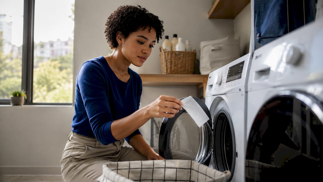 Why Minimalists Prefer Laundry Sheets Over Liquid - Purecise