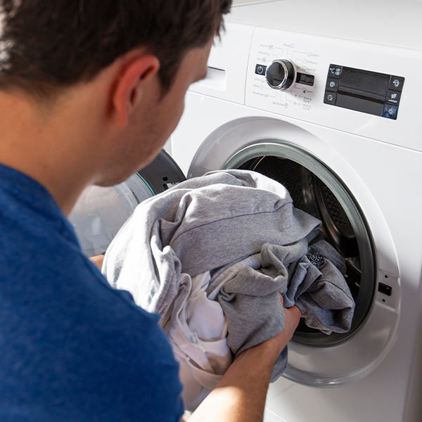 Laundry made simple using Toss & Go Laundry Detergent Sheets by Purecise